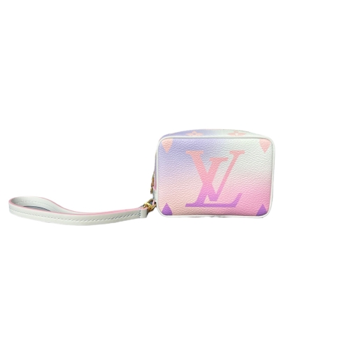 X \ Louis Vuitton على X: Early morning sunrise. A pastel Monogram gradient  in warm orange and feminine pink grapefruit is featured on a range of new  and iconic bags and accessories.