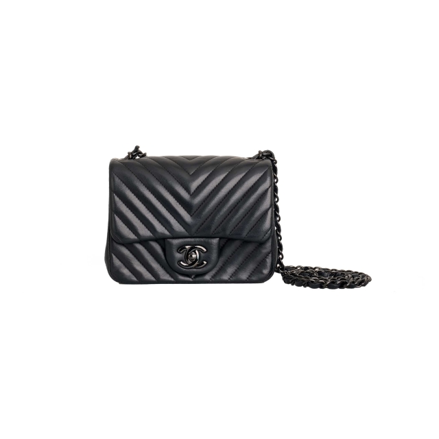 chanel so black mini chevron